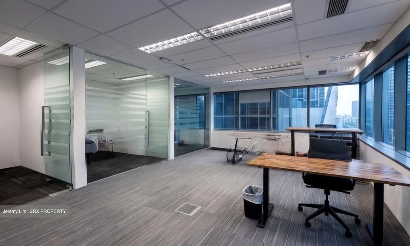 Oue Downtown (D1), Office #552725641